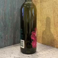 2 EMPTY Marilyn Monroe Wine Bottles 2002 Merlot And 2005 Merlot