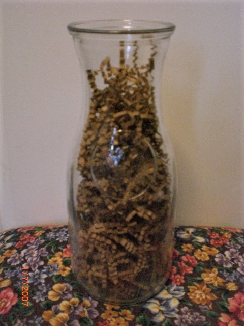 Anchor Hocking Glass Carafe American Eagle Wine Juice Iced Tea vintage bottle