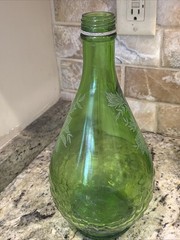 Gallo Wine Half Gallon Flavor Guard VTG Green Bottle With Grapes & Etched Rose